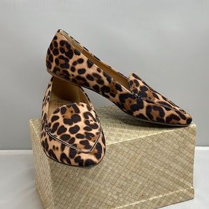 Leopard flat women shoes (BRAND NEW)
